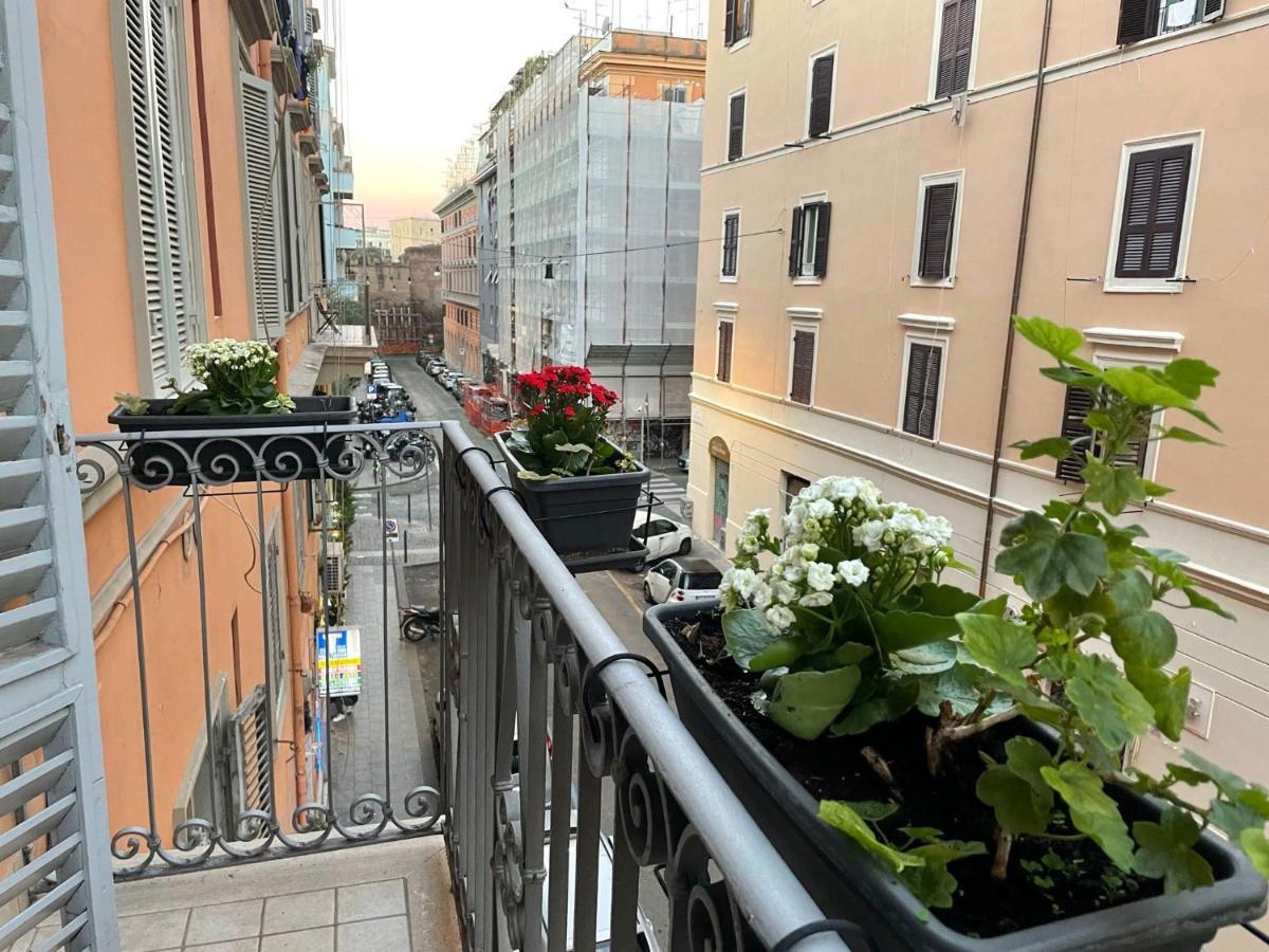 San Lorenzo 42 Rome Exterior photo